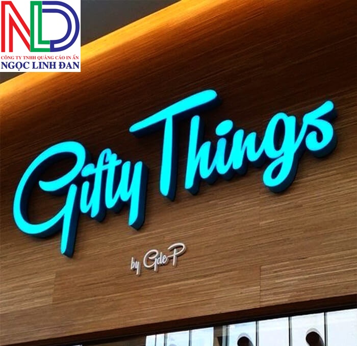 Sáng Tạo Biển Quảng Cáo Cho Quán Cafe Với Chữ Nổi Mica 